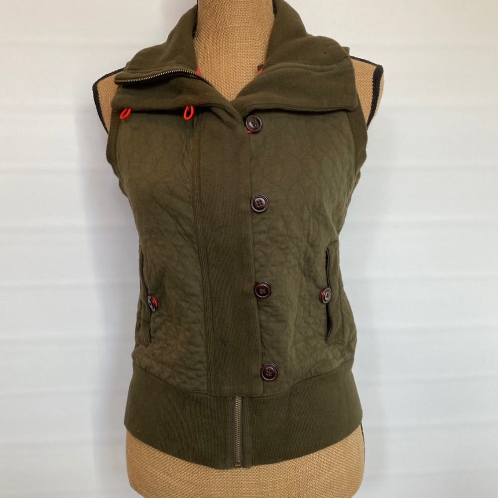 Gapbody quilted cotton vest, olive/Army green